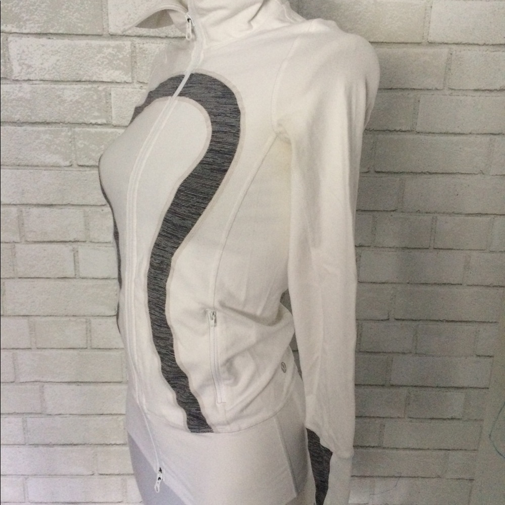 Lululemon women’s white/gray sweater size 2 - Picture 3 of 8